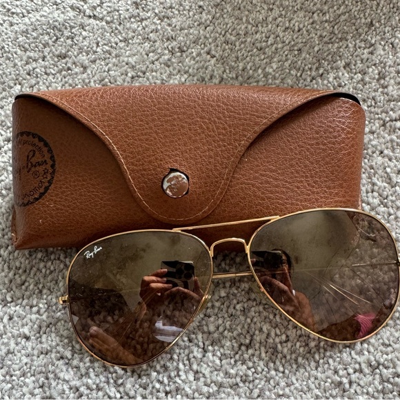 Ray-Ban Aviator Gradient Sunglasses - Picture 3 of 4